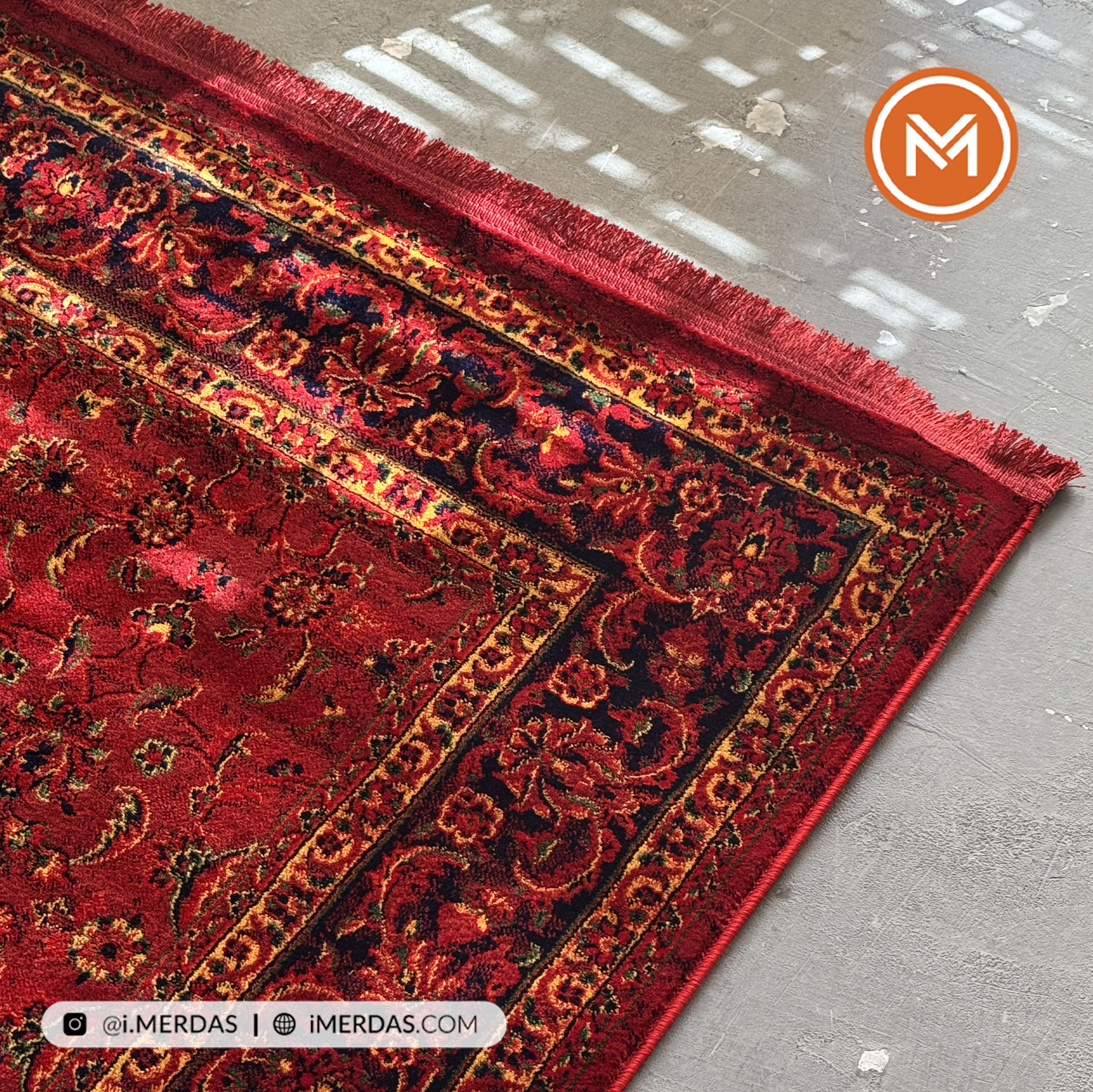 فرش گبه هرمس کد 6059 زمینه لاکی